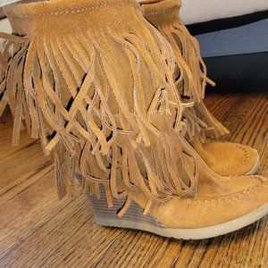 Fringed leather boots